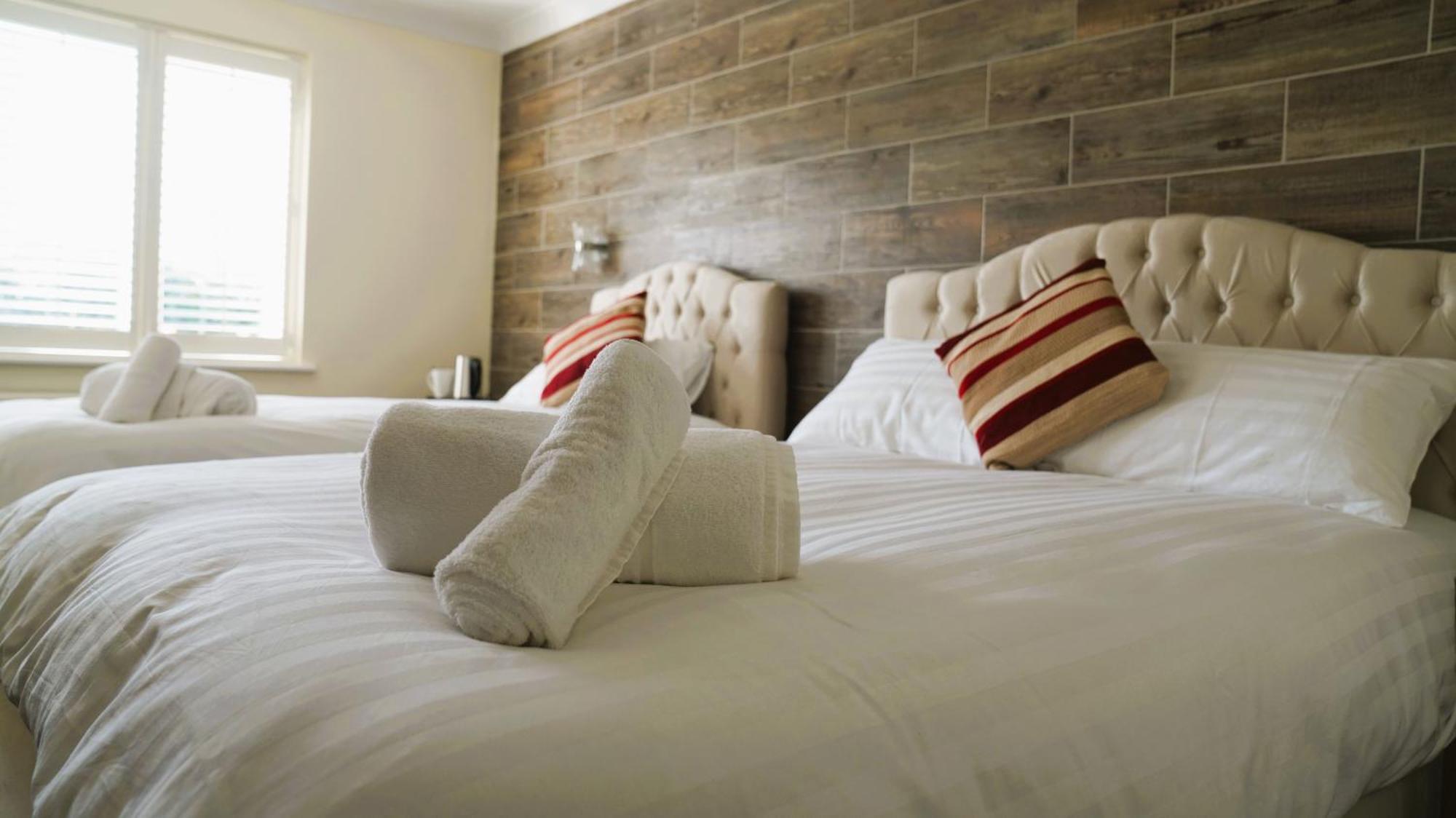 The New Chichester Hotel Wickford Exterior photo