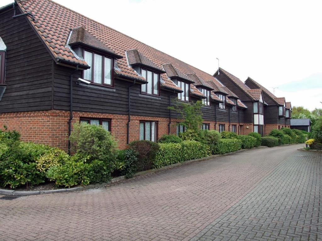 The New Chichester Hotel Wickford Exterior photo